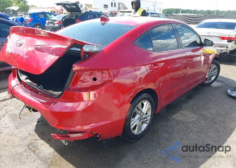 2019 Hyundai Elantra Sel z USA, uszkodzony, nr VIN KMHD84LF6KU747420